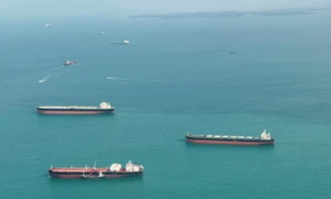 stramtoarea hormuz foto 2 captura video jpg