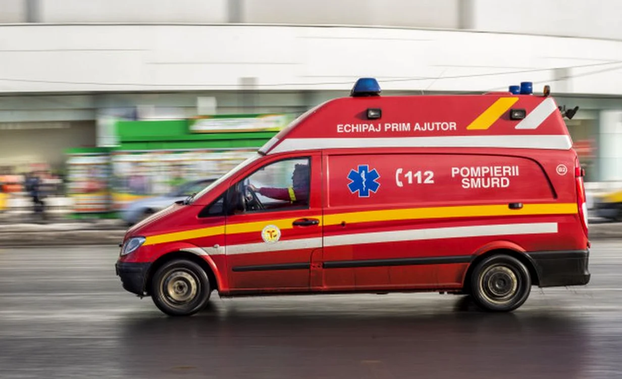 O femeie a murit după ce a lovit o autospecială SMURD FOTO: Arhivă