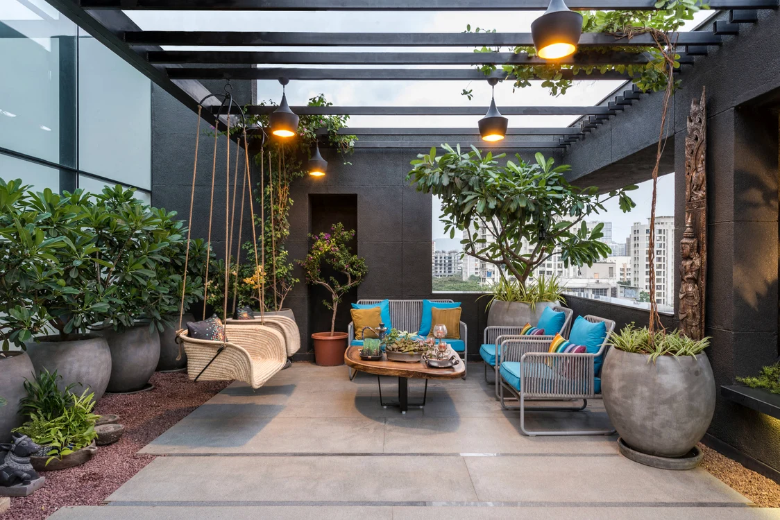 Idei de amenajare living outdoor - grădină și terasă - cu mobilier exterior în 2026 Sursă Houzz jpg