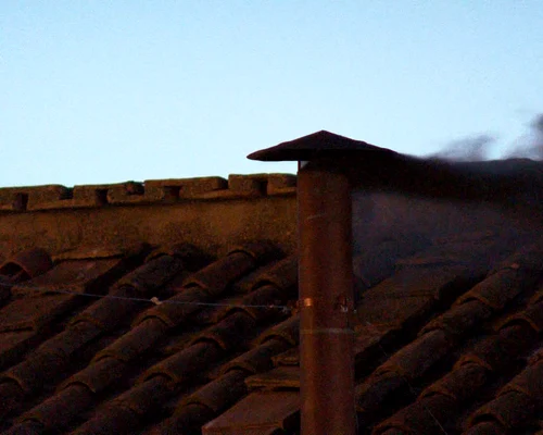 fum negru la vatican FOTO Vatican News