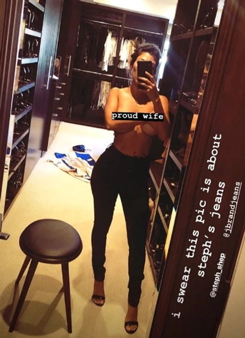 kourtney kardashian topless jpeg