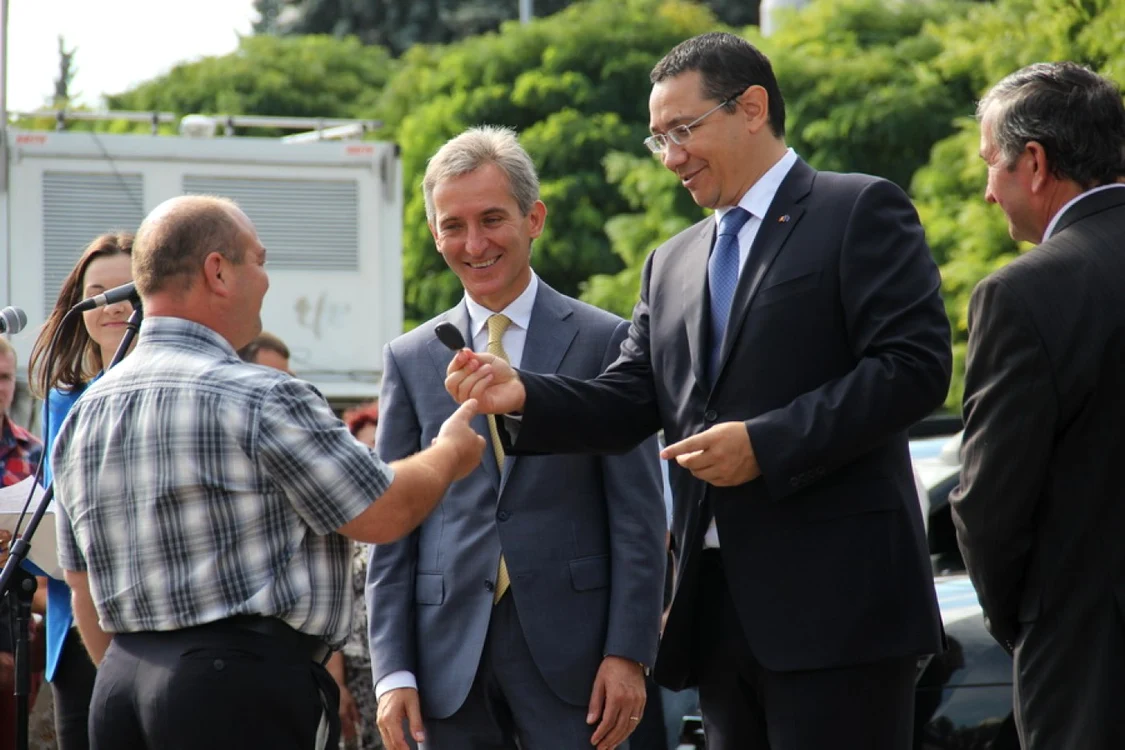 Iurie Leancă, alături de Victor Ponta