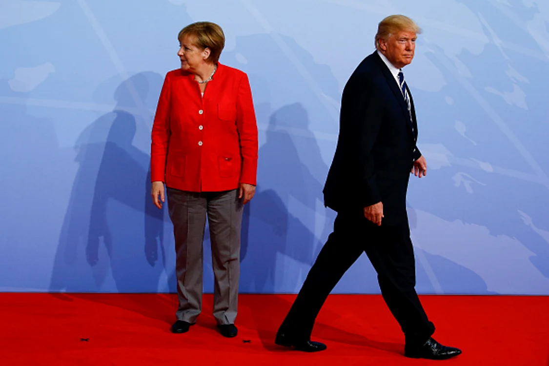 Trump a plecat rapid de lângă Merkel după ce s-au salutat