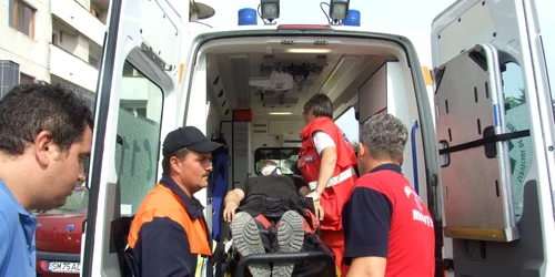 Femeia a fost transferată la spitalul din Baia Mare prin Serviciul de Ambulanţă