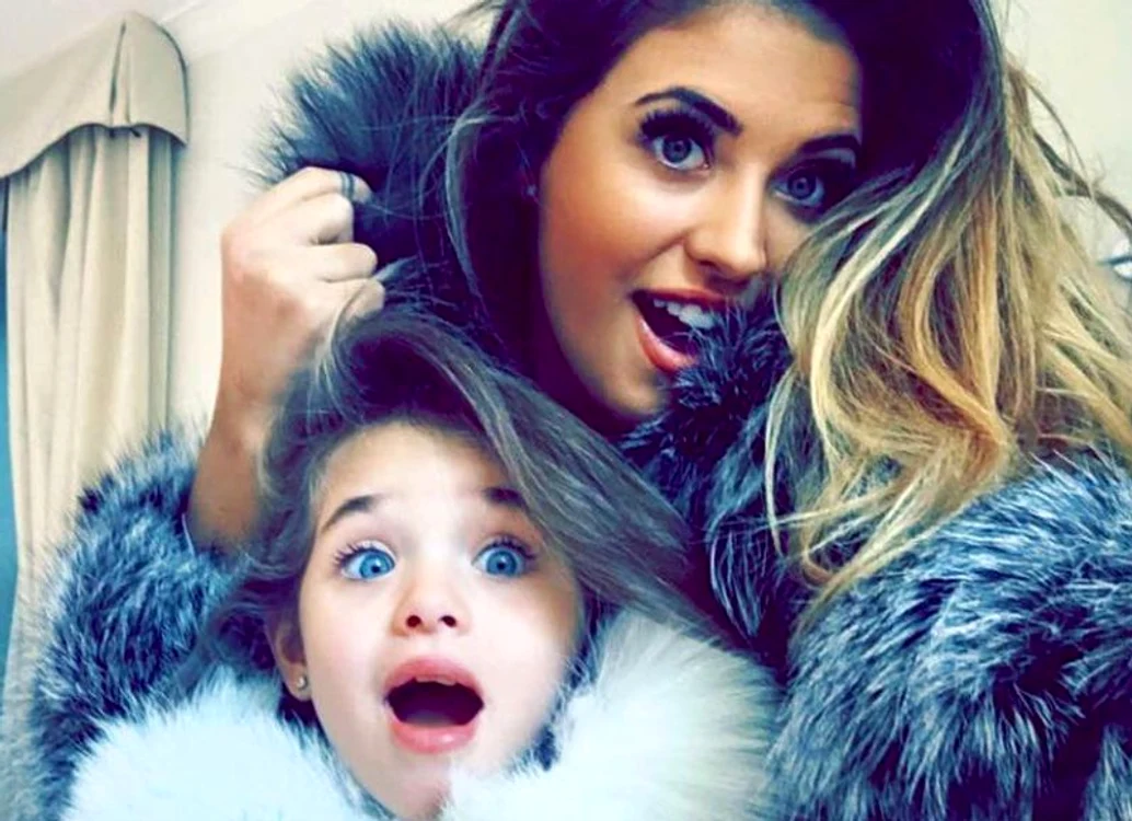 Antonia petrecere Crăciunul cu fetia ei în Italiafoto: arhiva personală