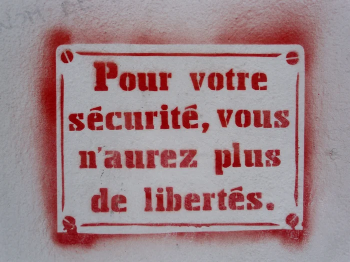 Cît de frică să ne fie de Internet? jpeg