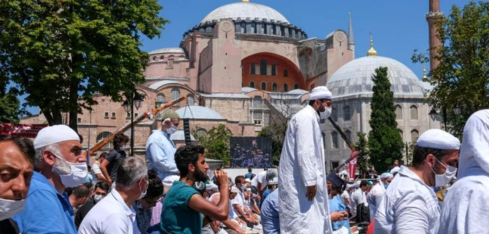 Rugaciune musulmana Sfanta Sofia FOTO EPA-EFE