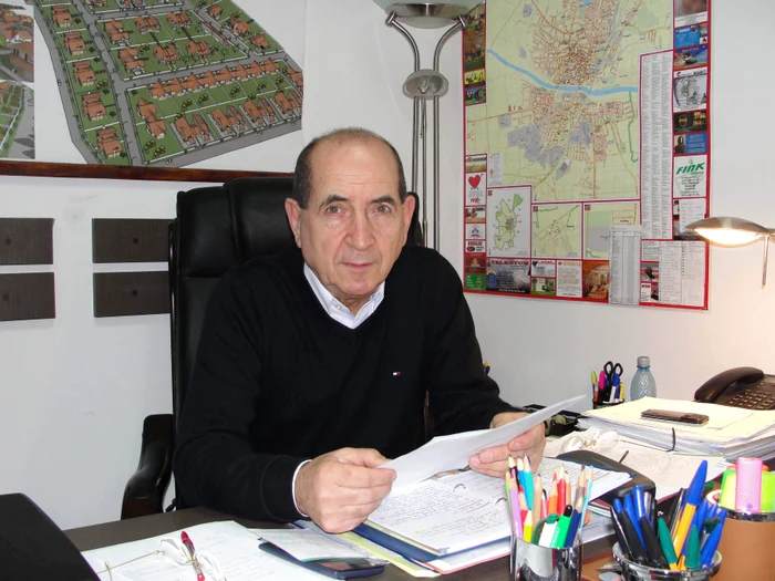Administratorul Florisal spune că ar fi investit 2 milioane de lei dacă i se prelungea contractul