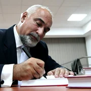 varujan vosganian jpg