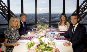 Cina Trump Macron la Turnul Eiffel FOTO Captură AFP