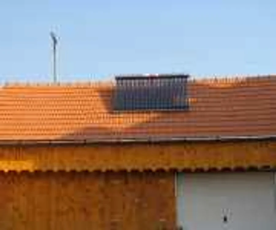 Panourile solare asigură în sezonul cald necesarul de apă caldă menajeră 