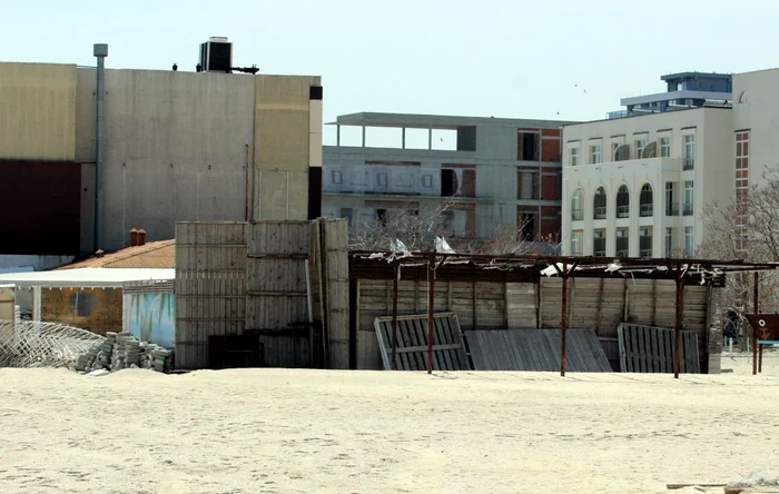 Doar cluburile erau pregătite pentru deschiderea sezonului estival