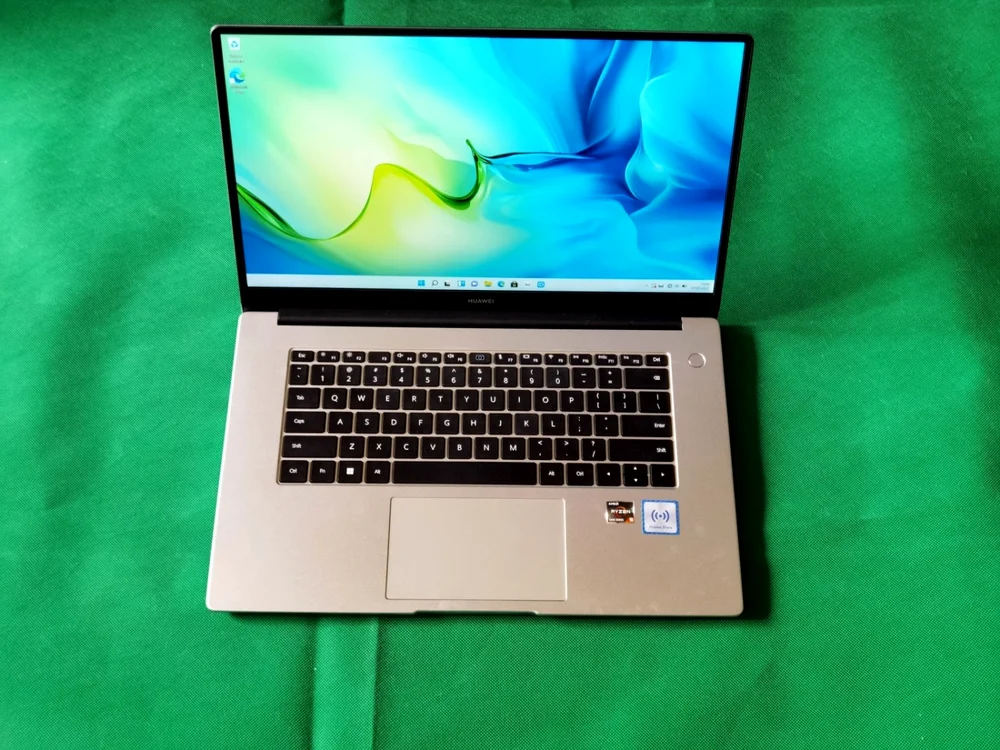 Huawei MateBook D15. FOTO Adrian Pogîngeanu