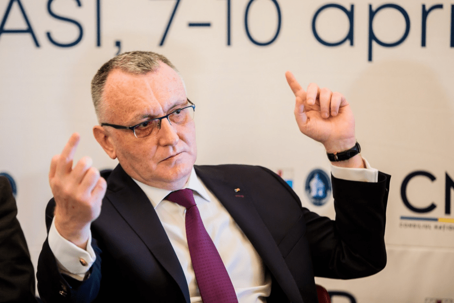Primarii de comune, la cuțite cu ministrul Educației