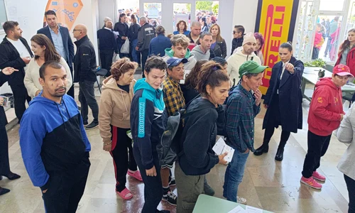bursa locuri de munca absolventi octombrie 2026   foto alina mitran (13) jpeg