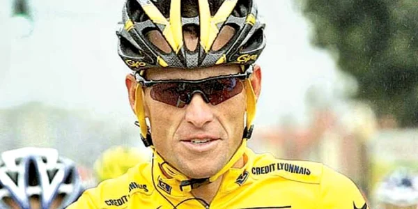 Lance Armstrong va rămâne fără cele şapte titluri în Turul Franţei de care era atât de mândru în 2005