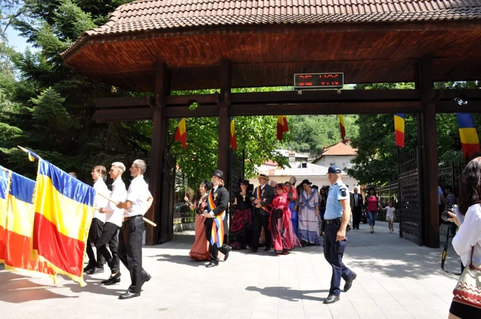 Zilele Imnului la Râmnicu Vâlcea - parada festivă Parcul Zăvoi Foto Adevărul - Primăria Râmnicu Vâlcea