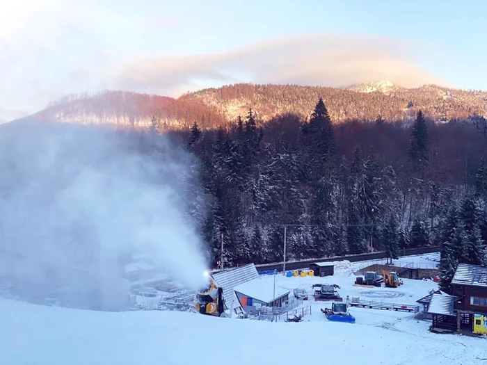 Domeniul schiabil SuperSki se pregăteşte să deschidă în 8 decembrie. Foto: Facebook SuperSki Cavnic