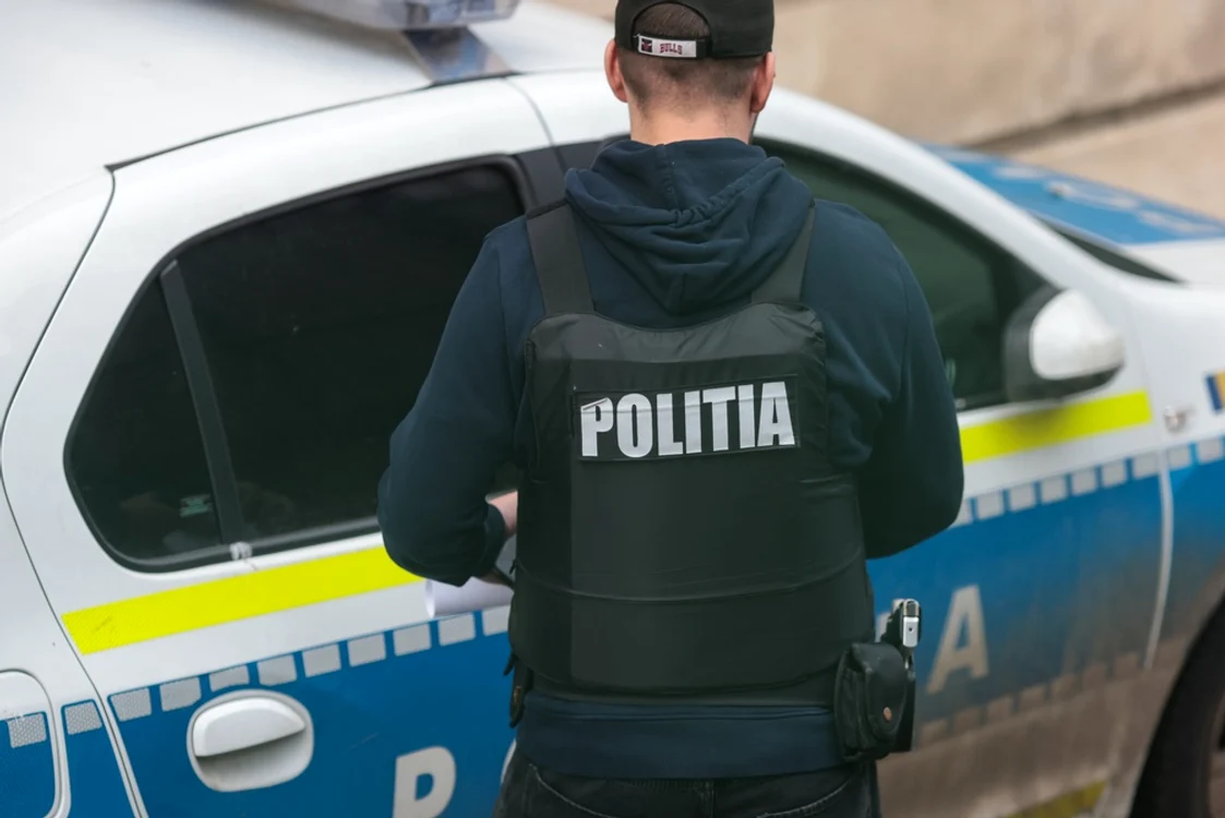 Flagrant de 7.500 de euro pentru o cetățenie română/ sursa Shutterstock