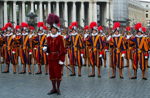 Patru membri ai Gărzii Elvețiene de la Vatican, testați pozitiv la noul coronavirusfoto: Shutterstock