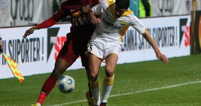 Yssouf Kone a câştigat net duelul cu Cristian Oros