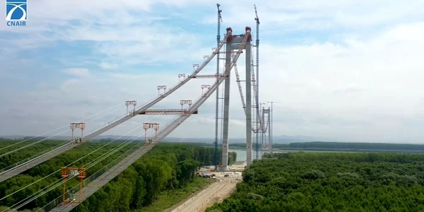 pod suspendat peste Dunare 1