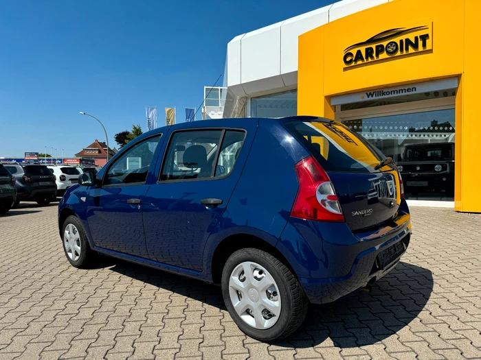 Dacia Sandero are mare succes în Europa FOTO Carpoint
