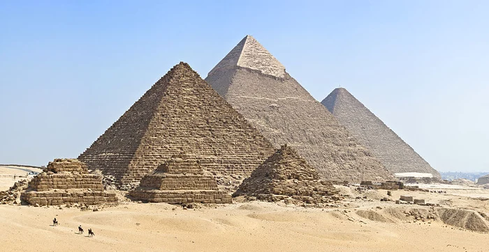 Complexul de piramide de la Gizah FOTO wikipedia