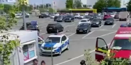 barbat batut parcare mall constanta, sursa Replica mp4 thumbnail png