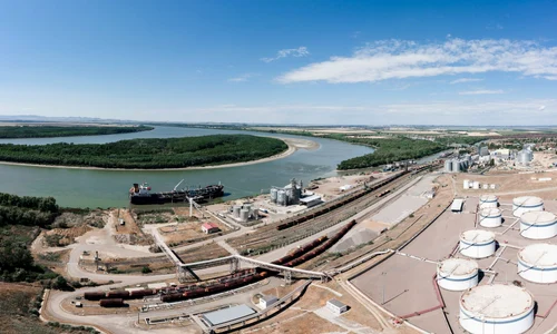 Nave misterioase în Moldova Foto Portul Giurgiulești jpg