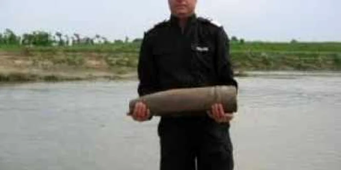 Proiectilul gigant a fost găsit într-un centru de colectare a fierului vechi (foto arhivă)