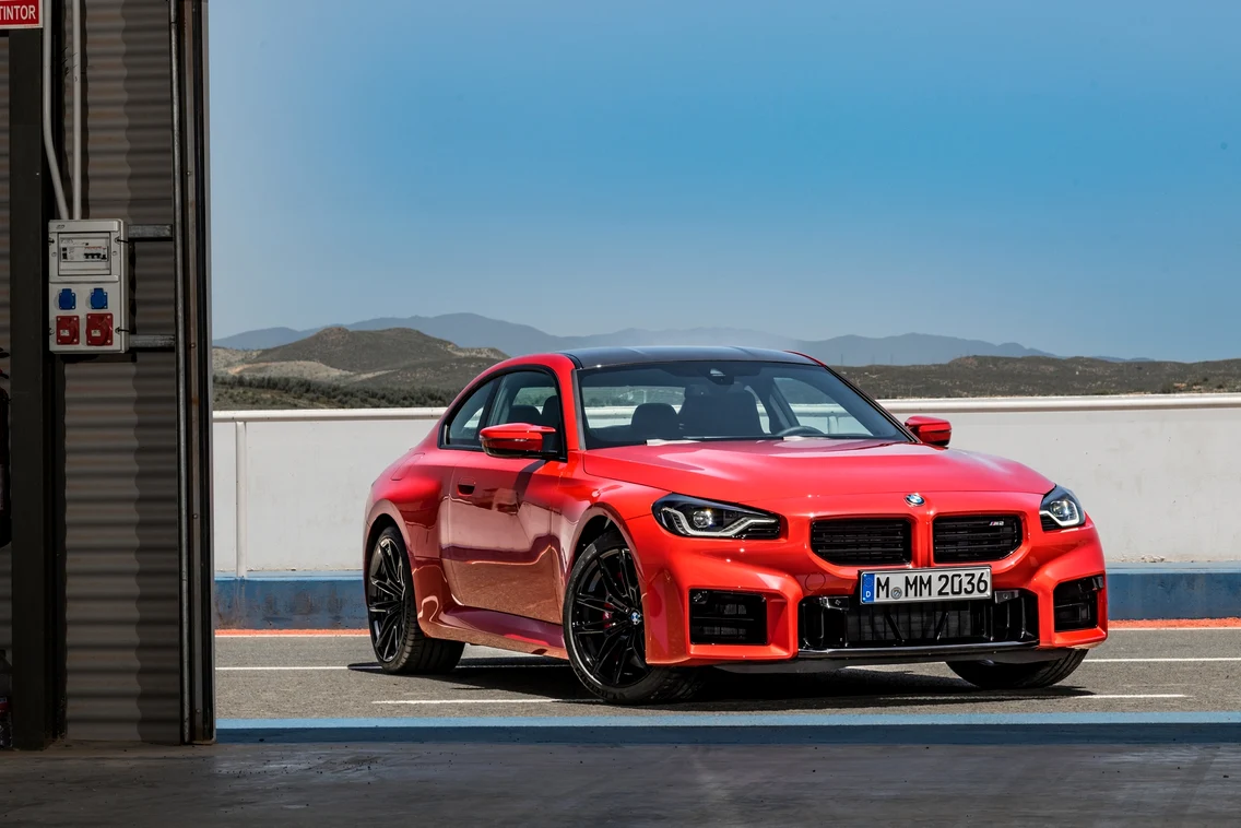 BMW M2 reprezintă o alternativă mai compactă la BMW M4 Foto: BMW