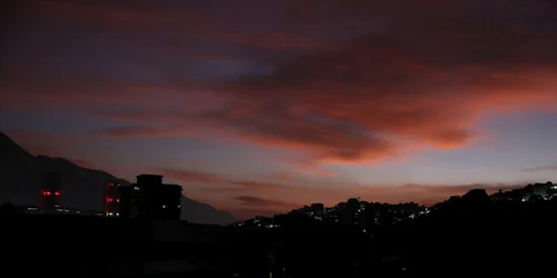 Capitala Venezuelei   în beznă după atacurile SUA foto epa efe jpg