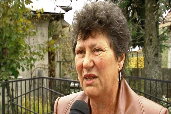 Un învăţător, o educatoare şi trei părinţi, amendaţi de primărie