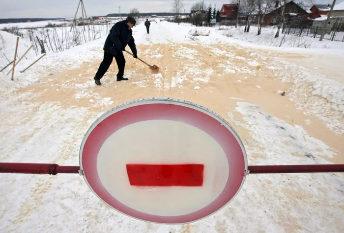 Rusia a raportat primele cazuri de gripă aviară la oameni FOTO EPA-EFE