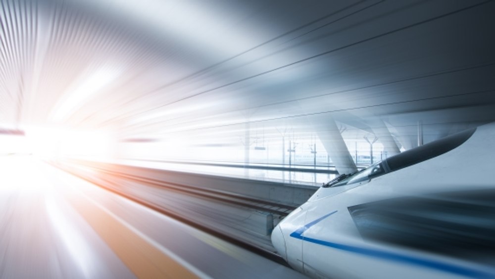 China ar putea avea în curând un tren la fel de rapid ca un avion. Ce viteză record a atins la ultimele teste