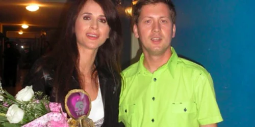 Mădălina Manole şi Daniel Gheorghe din Medgidia fanul ei nr. 1 Sursa Facebook DG