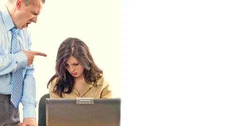 Limbajul dur este o altă formă de agresiune asupra angajaţilor 