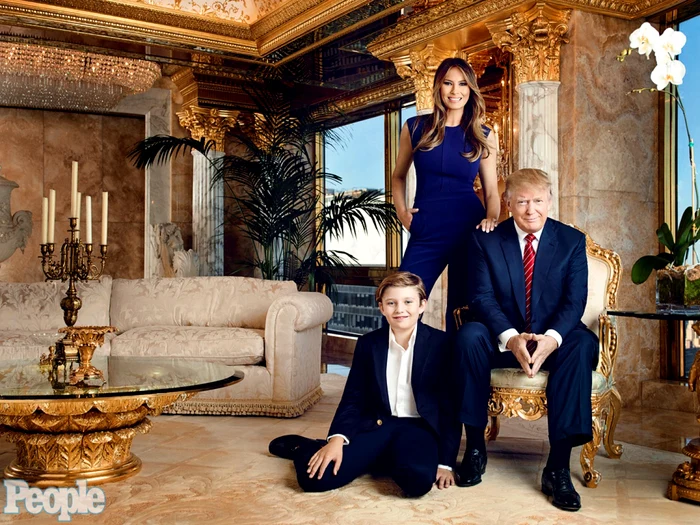 Donald şi Melania Trump alături de fiul lor Barron