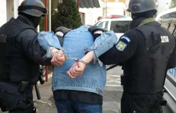 Pentru ultraj, un cetăţean din Neamţ a primit 2 ani şi 9 luni de detenţie. FOTO: adevarul.ro