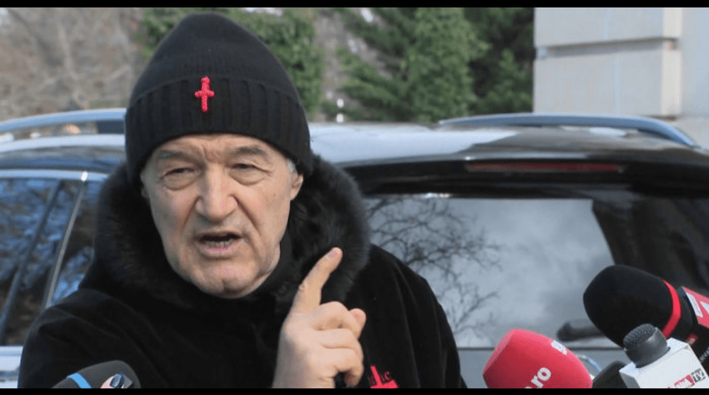 Gigi Becali plătește o avere pentru semnul crucii pe haine: Cât costă doar hanoracul său