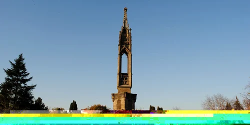 Piatra de temelie a Coloanei Fidelităţii a fost pusă chiar de împăratul austriac Franz Joseph. FOTO: Ariergarda