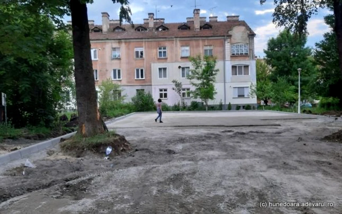 Cartierul OM a intrat în şantier. FOTO: Daniel Guţă. ADEVĂRUL.