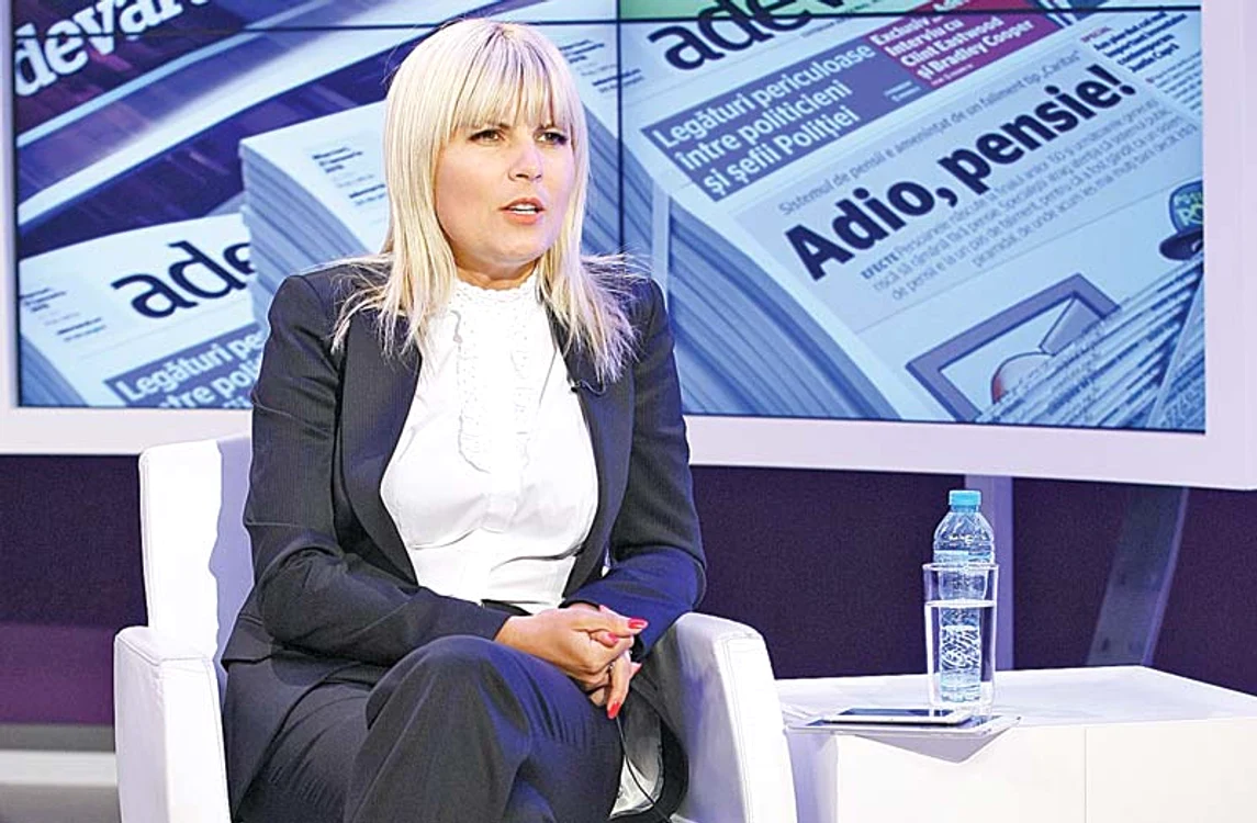 
    Elena Udrea spune  că nu poate plăti  cauţinea impusă  de procurori  pentru că are averea  sub sechestru şi  trăieşte doar din  indemnizaţia de  parlamentar  