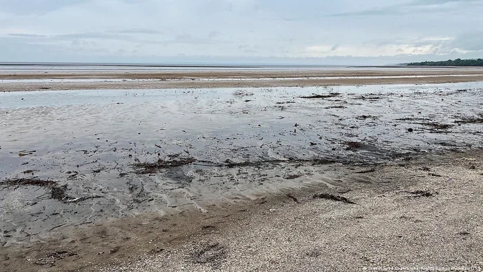 Lacul de acumulare de la Kahovka a secat în mare parte