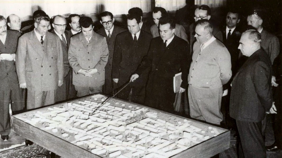 „Minunile” de la Pitești și economia planificată de regimul comunist  jpeg