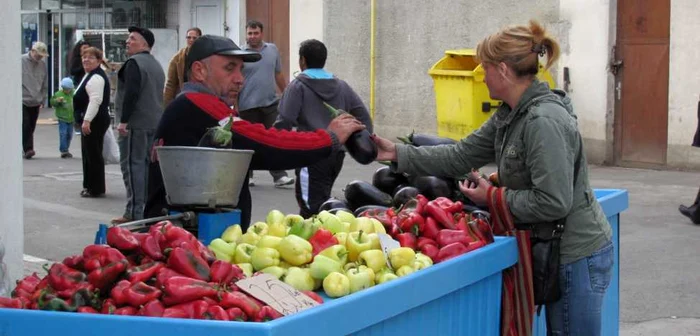 Gospodinele s-au aprovizionat pentru iarnă  foto: M. Sofronie