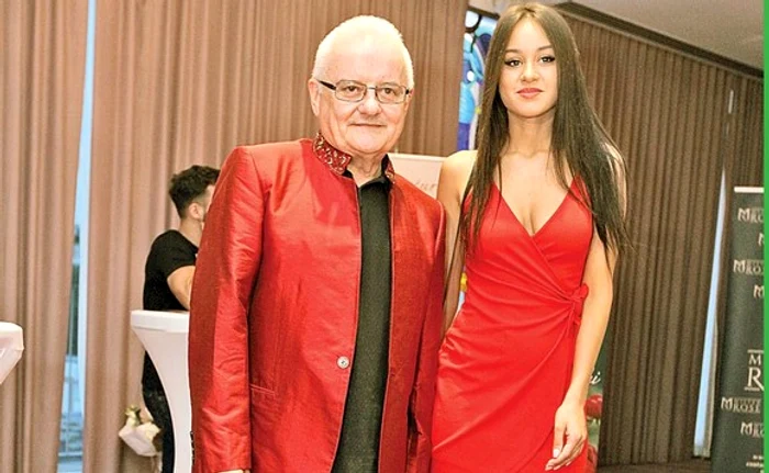 Raluca Bădulescu alături de Irinel Columbeanu şi iubita acestuia Foto:Click!