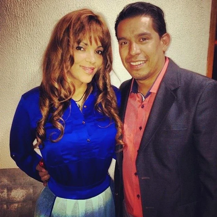 
    Împreună cu numeroşii copii  