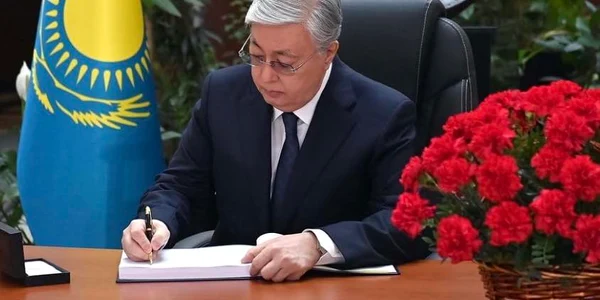 Kasîm Jomart Tokaev FB jpg
